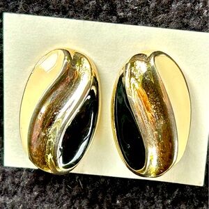 Black and Eggshell Enamel set in Gold Tone Pierced Earrings Oval Yin Yang
